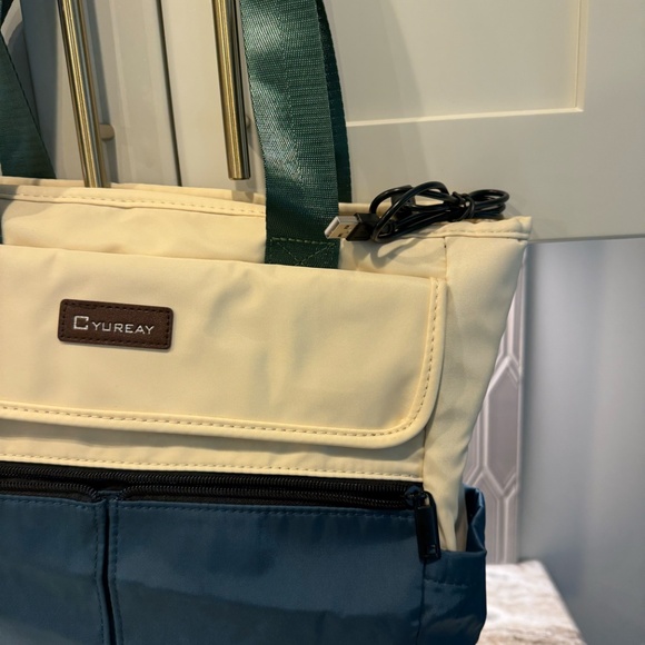 CYUREAY Women's Convertible Daypack Laptop Backpack, Computer Backpack Work Back - Picture 4 of 6